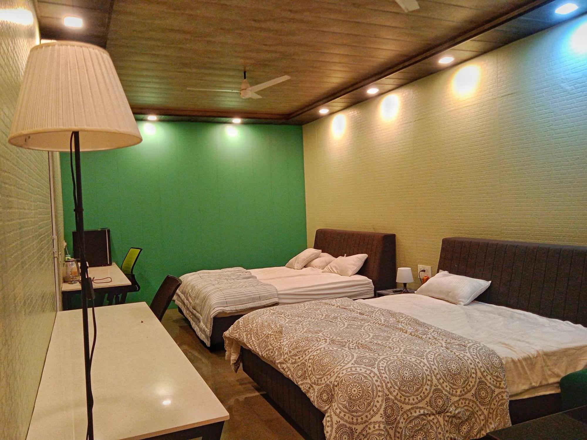 Nature'S Cove Resort Alibaug Esterno foto